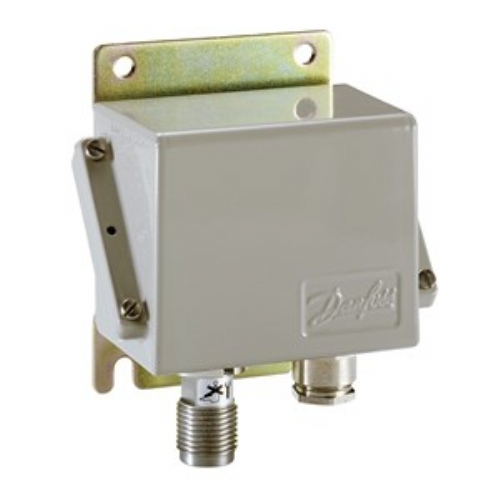 DANFOSS EMP 2 0-40 BAR BASIN TRANSMTER 084G2213